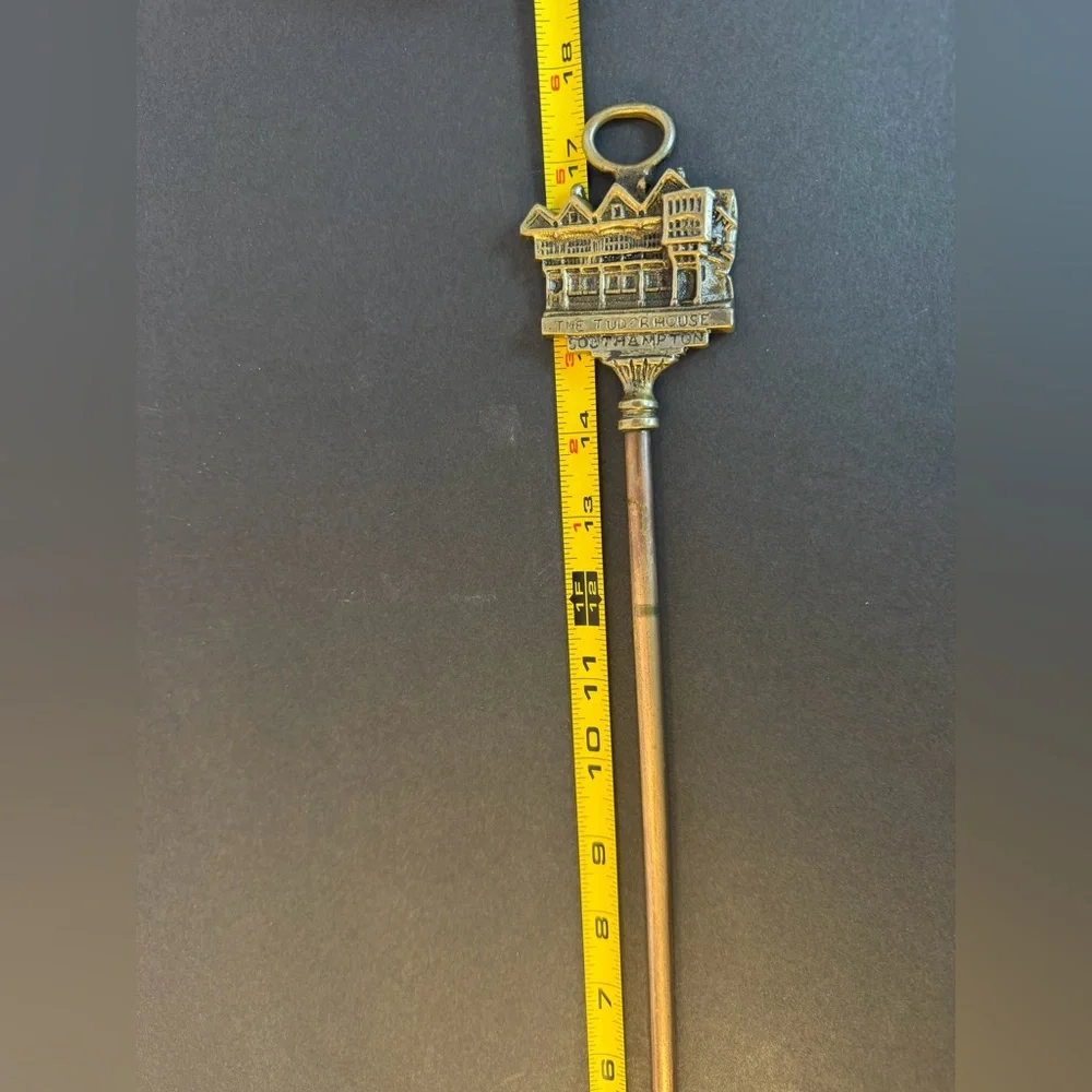 ANTIQ English Brass Long Handled Toasting Fork 17” “The Tudor House” S. Hampton